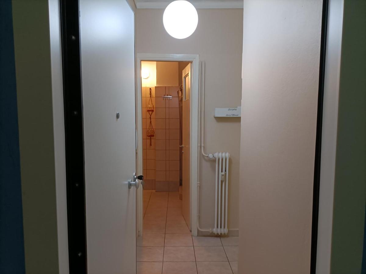 Urban Studio Apartment Атина Екстериор снимка